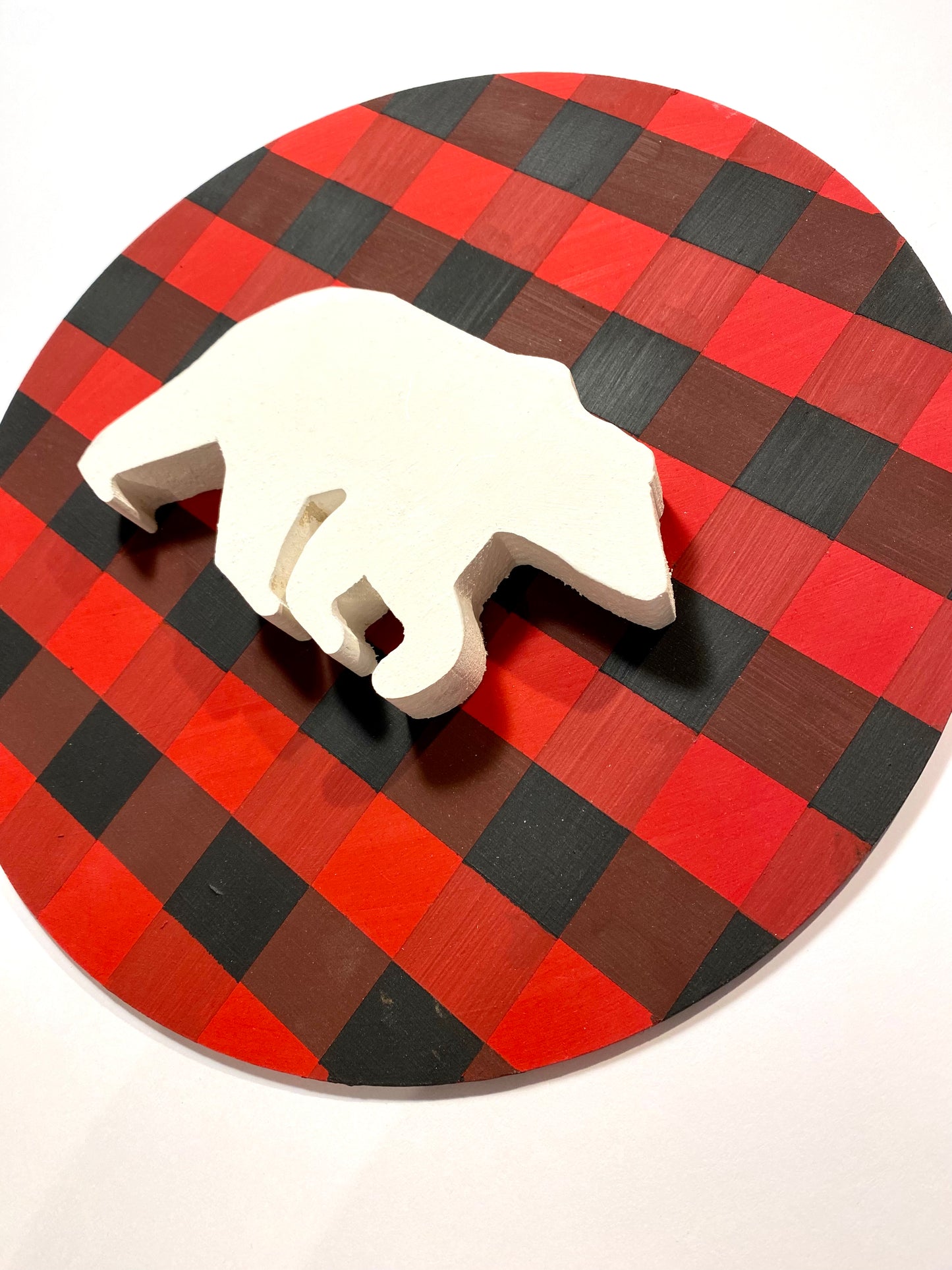 Buffalo Plaid Round with white 3D bear